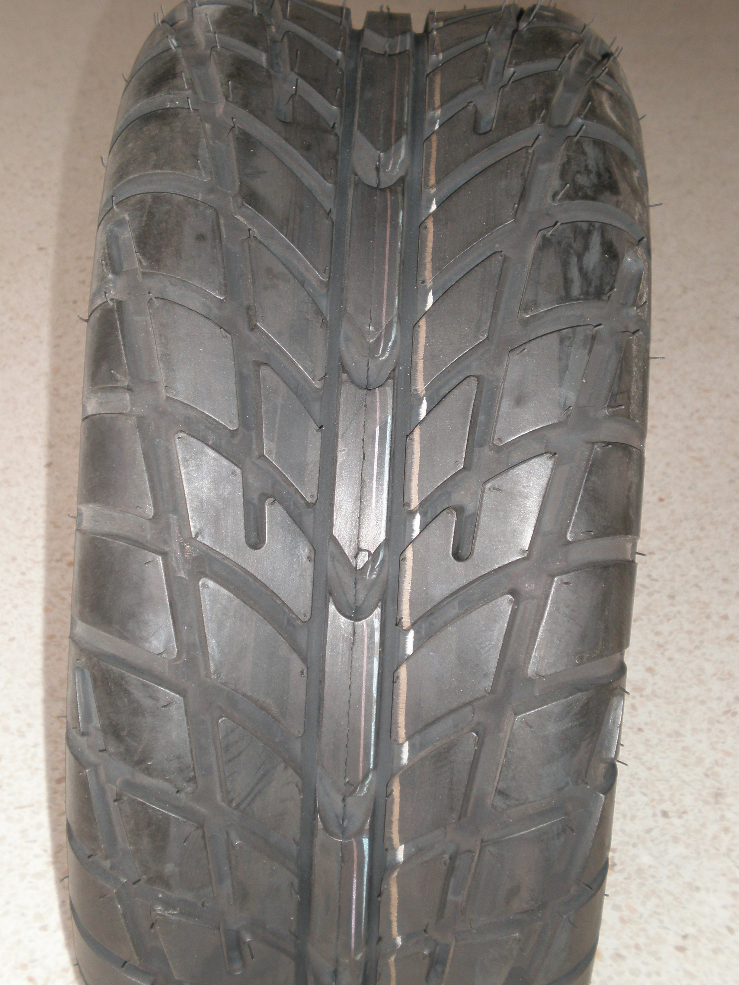 NEUMATICO MIXTO TRASERO